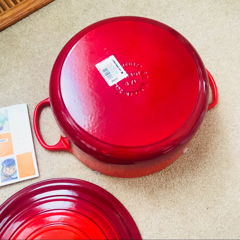 Le Creuset new #28 7.25qt Red - Picture 5 of 12